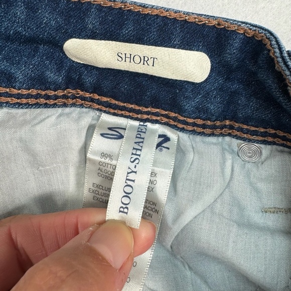 Seven 7 Booty Shaper Mom Short Womens Size 14W Medium Blue High Rise - Picture 4 of 11